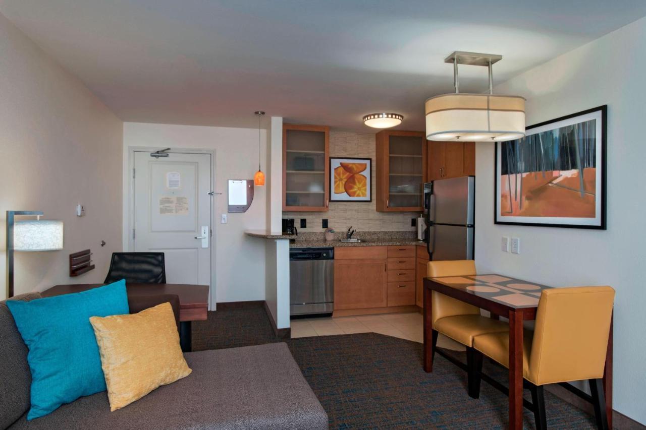 Residence Inn Bryan College Station Bagian luar foto